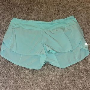 Lululemon Speedup Shorts 2.5”